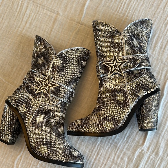 New Dolls Kill Sheriff Shine Cowboy Boots - Starry Silver - Picture 3 of 11